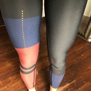 Alo Yoga Airbrush legging